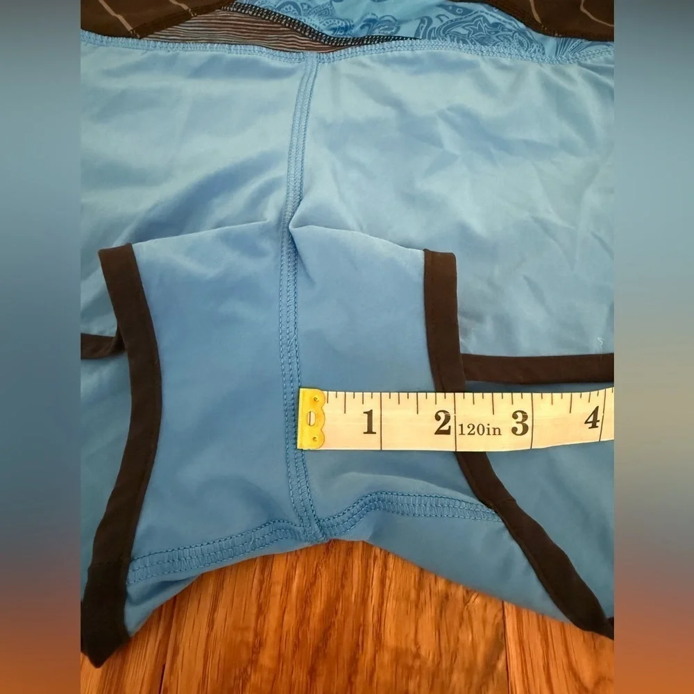 Lululemon Run Speed Short Cornflower Blue Black Quilt Lined Size 10